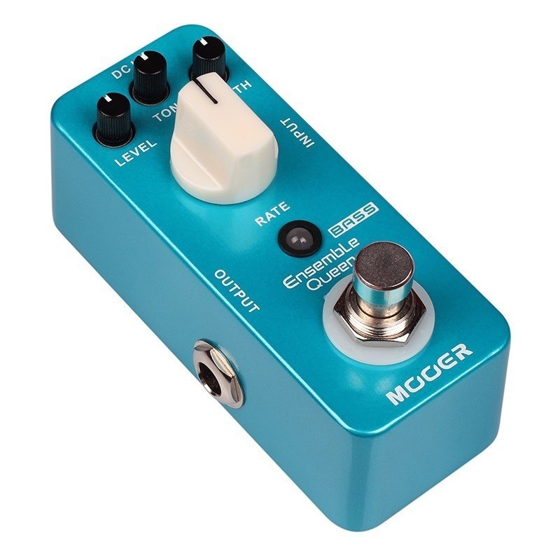 MOOER ENSEMBLE QUEEN, chorus di qualità progettato per il basso el. - vai con la sigla
