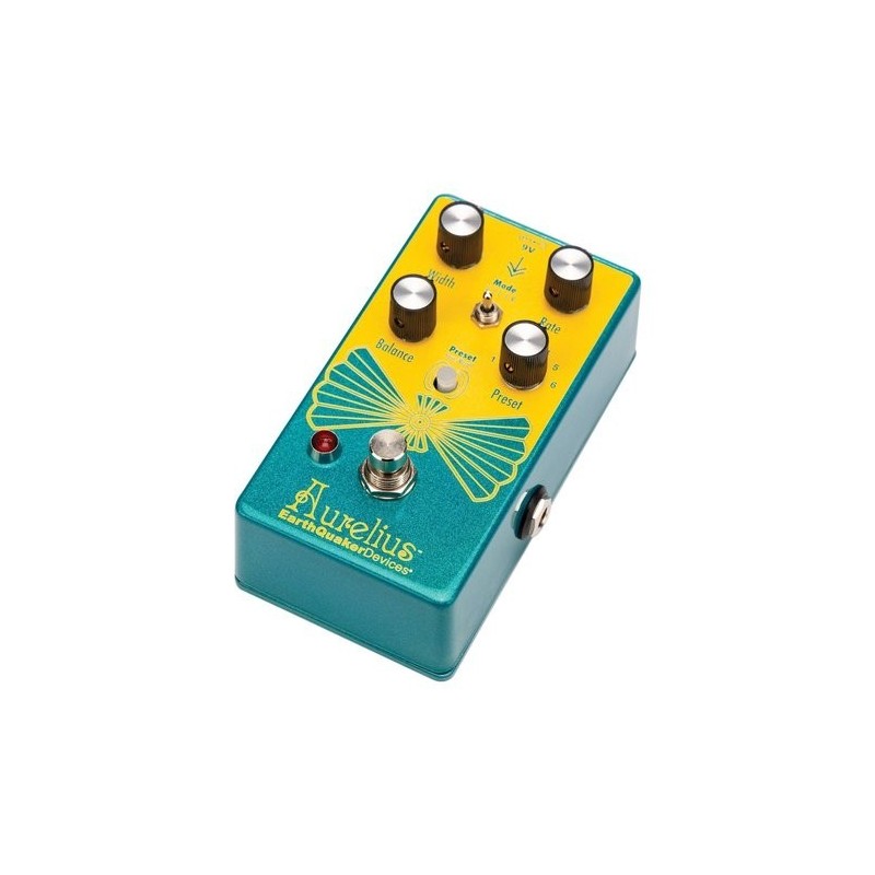 EARTHQUAKER DEVICES Aurelius Tri-Voice Chorus - vai con la sigla