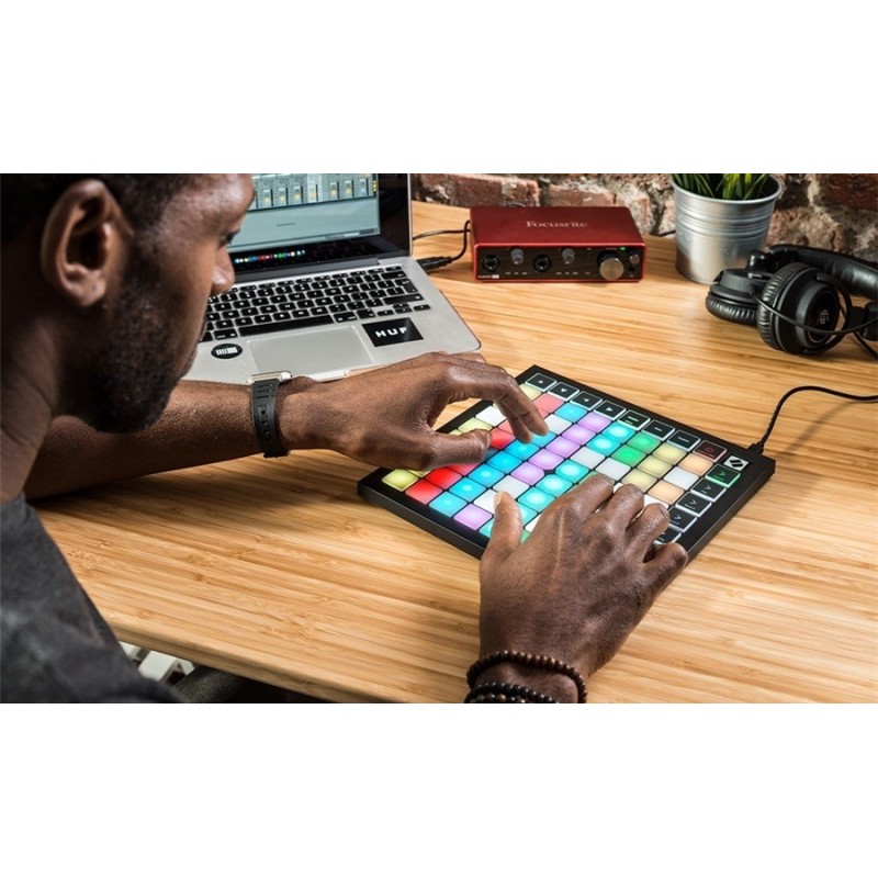 Novation - LAUNCHPAD MINI MKIII - vai con la sigla